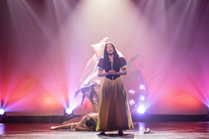 Snow White and the 11½ Dwarfs show photos