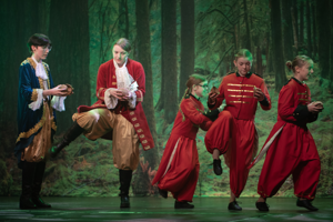 Snow White and the 11½ Dwarfs show photos