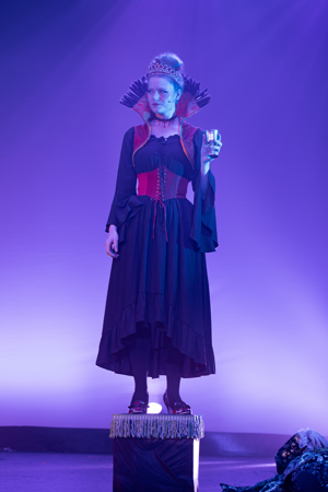 Snow White and the 11½ Dwarfs show photos