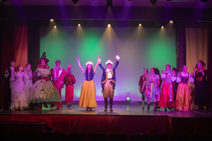 Snow White and the 11½ Dwarfs show photos