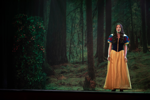 Snow White and the 11½ Dwarfs show photos