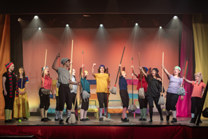Snow White and the 11½ Dwarfs show photos