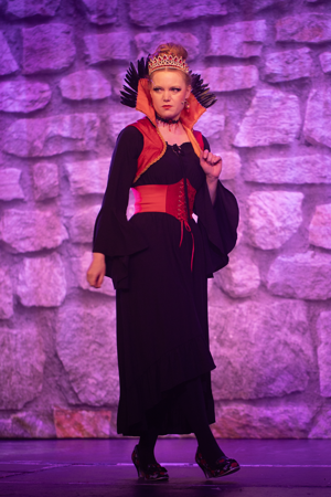 Snow White and the 11½ Dwarfs show photos