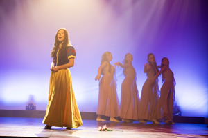 Snow White and the 11½ Dwarfs show photos