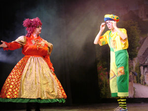 Snow White and the 11½ Dwarfs show photos