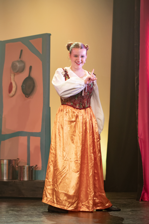 Snow White and the 11½ Dwarfs show photos