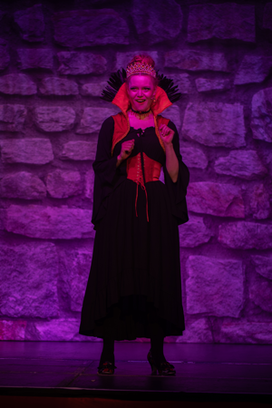 Snow White and the 11½ Dwarfs show photos