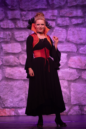 Snow White and the 11½ Dwarfs show photos