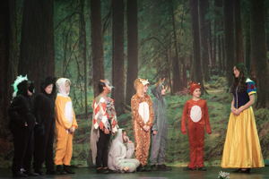 Snow White and the 11½ Dwarfs show photos