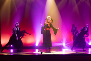 Snow White and the 11½ Dwarfs show photos