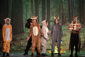 Snow White and the 11½ Dwarfs show photos