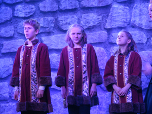 Snow White and the 11½ Dwarfs show photos