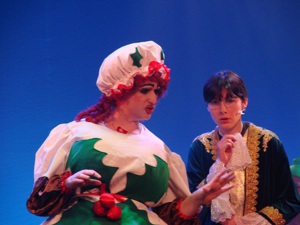 Snow White and the 11½ Dwarfs show photos