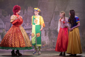 Snow White and the 11½ Dwarfs show photos