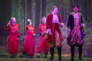 Snow White and the 11½ Dwarfs show photos