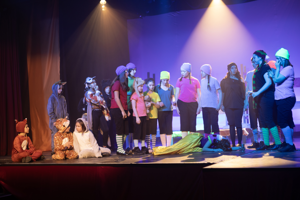 Snow White and the 11½ Dwarfs show photos