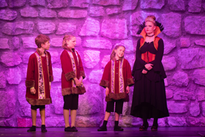 Snow White and the 11½ Dwarfs show photos