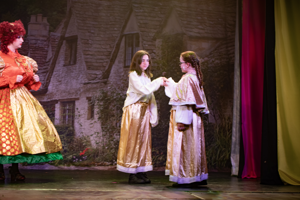 Snow White and the 11½ Dwarfs show photos