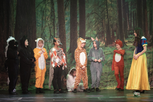 Snow White and the 11½ Dwarfs show photos