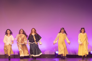 Snow White and the 11½ Dwarfs show photos