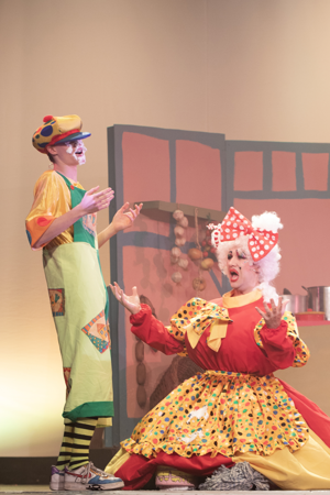 Snow White and the 11½ Dwarfs show photos
