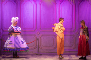 Snow White and the 11½ Dwarfs show photos