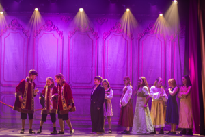 Snow White and the 11½ Dwarfs show photos