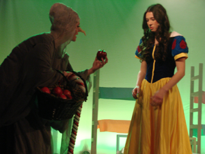 Snow White and the 11½ Dwarfs show photos