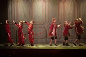 Snow White and the 11½ Dwarfs show photos